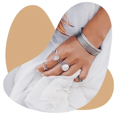 Anchoring with rigid metallic cuffs